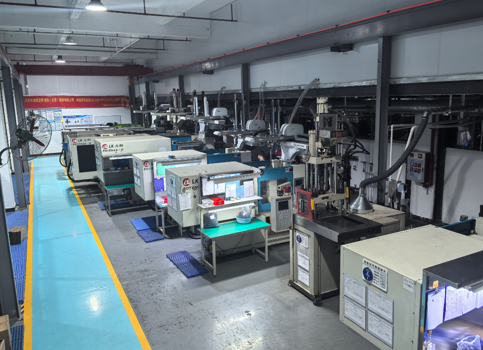 Sunyear Factory — Injection Molding Workshop